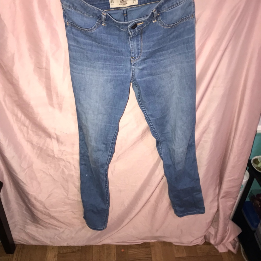 Size 7s hollister Jean jeggings .